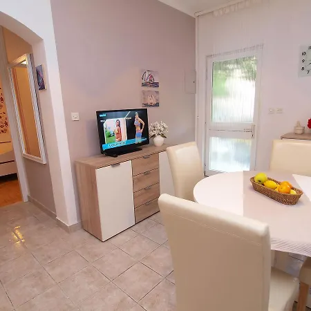Karlo.1 Apartamento *