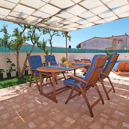 Karlo.1 Apartamento Tribalj